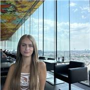 mi nombre es Nereea Ciochina . Soy estudiante de 2 de bachillerato científico . Doy clases a niño de primario hasta la eso . A lo largo del año he dado clase a 3 niños de todas las materias